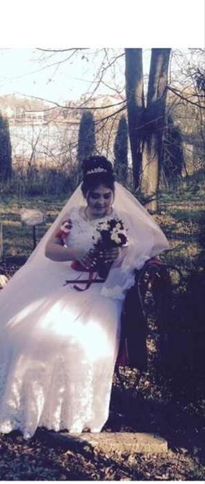 Продам весільню сукню Млинів