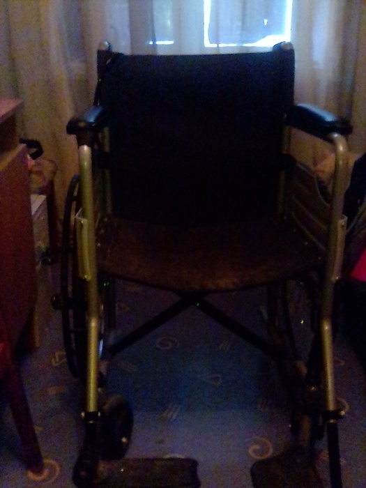 Продаю отличную коляску для инвалидов Кропивни́цкий