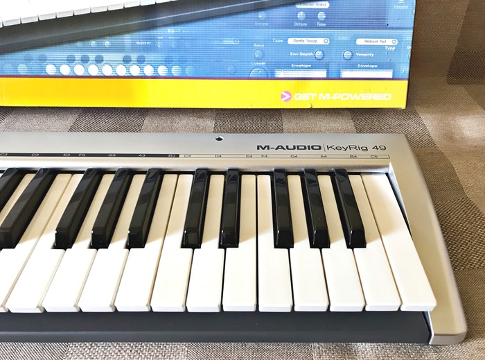 ПРОДАЮ MIDI-клавіатуру M-Audio KeyRig 49 Київ