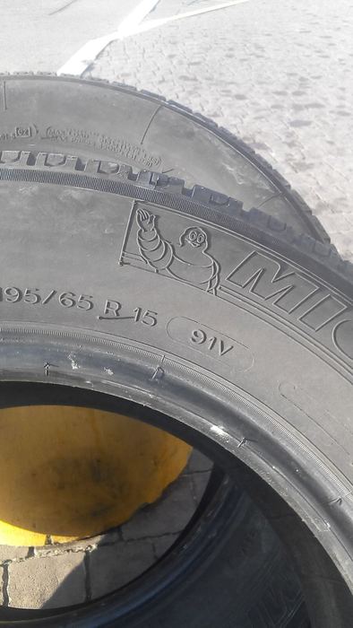 Продам летнюю резину Мишелин 195/65R15 - 4 шт. Киев