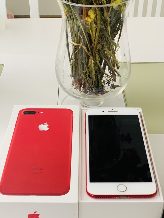 iPhone 7+ Red Київ