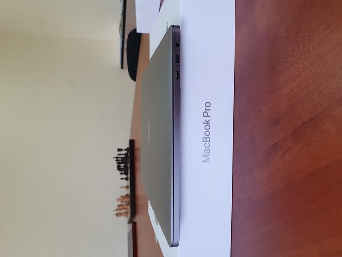 MacBook Pro 13" Touch Bar 2016 Silver 256Gb/8Gb Киев
