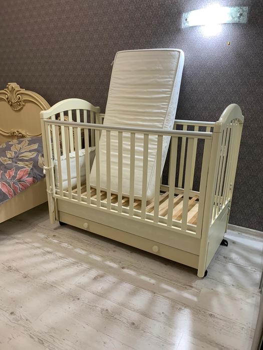 Детская кроватка  Киев
