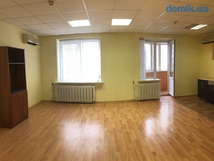 Продажа нежилого помещения офиса 70м2 на Позняках ул Анны Ахматовой 16Б Київ