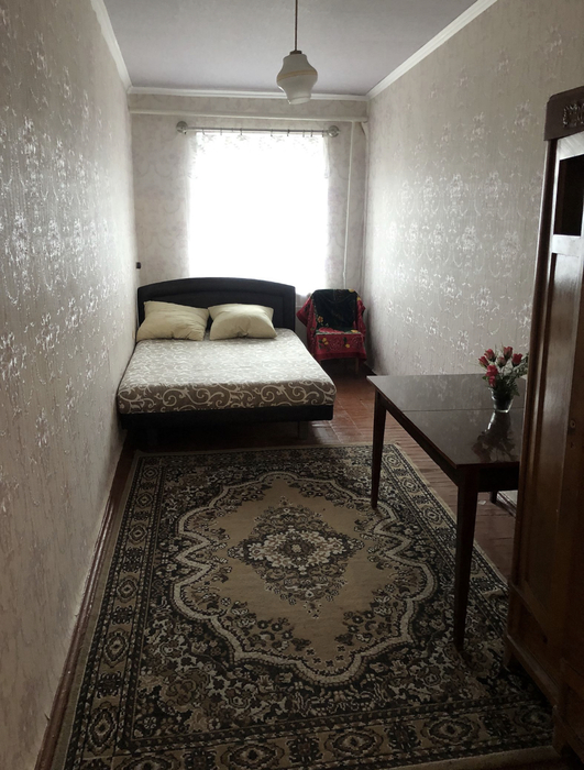 Продам 2 комнатную квартиру  Константиновка