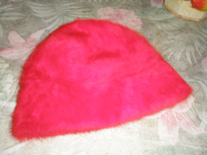 Новая, женская, зимняя шапка, ангорка, цвет ярко-красный, алый. Киев